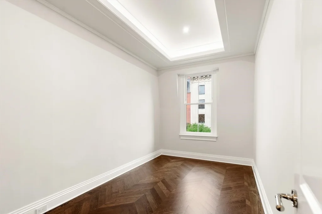 3 bed, 2 bath apartment for rent at 121 Newbury St Unit PH, Back Bay — photo 19 of 25