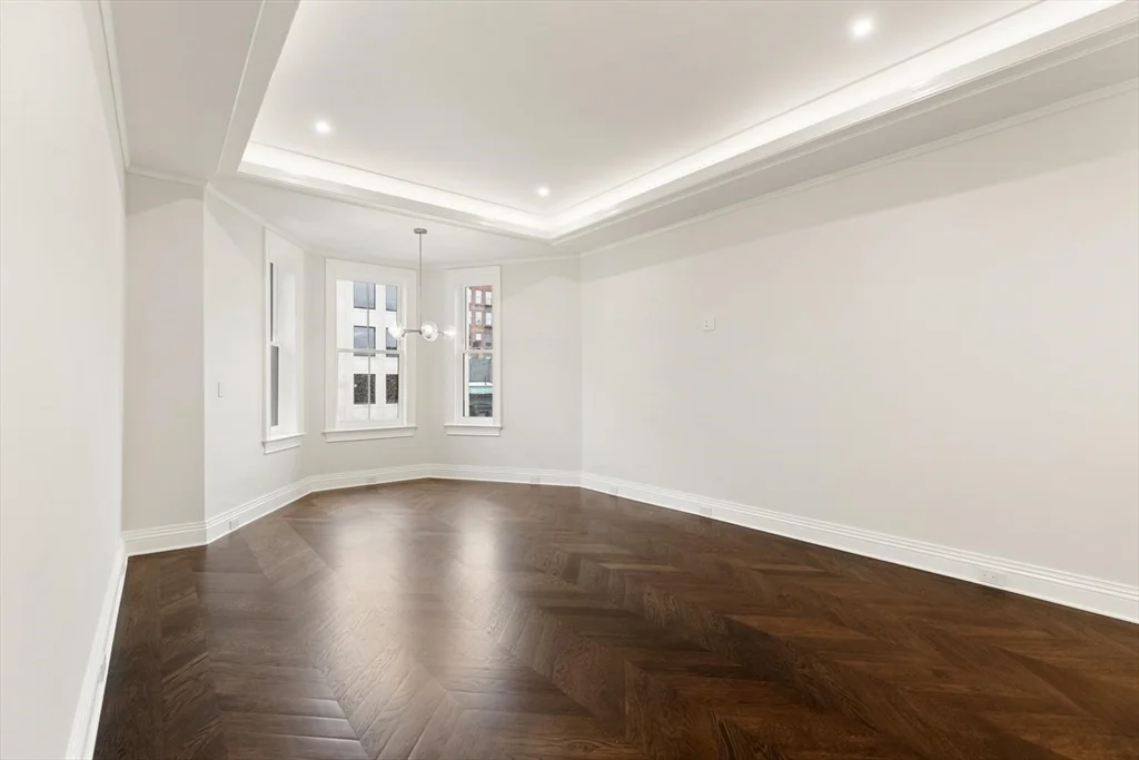 3 bed, 2 bath apartment for rent at 121 Newbury St Unit PH, Back Bay — photo 9 of 25