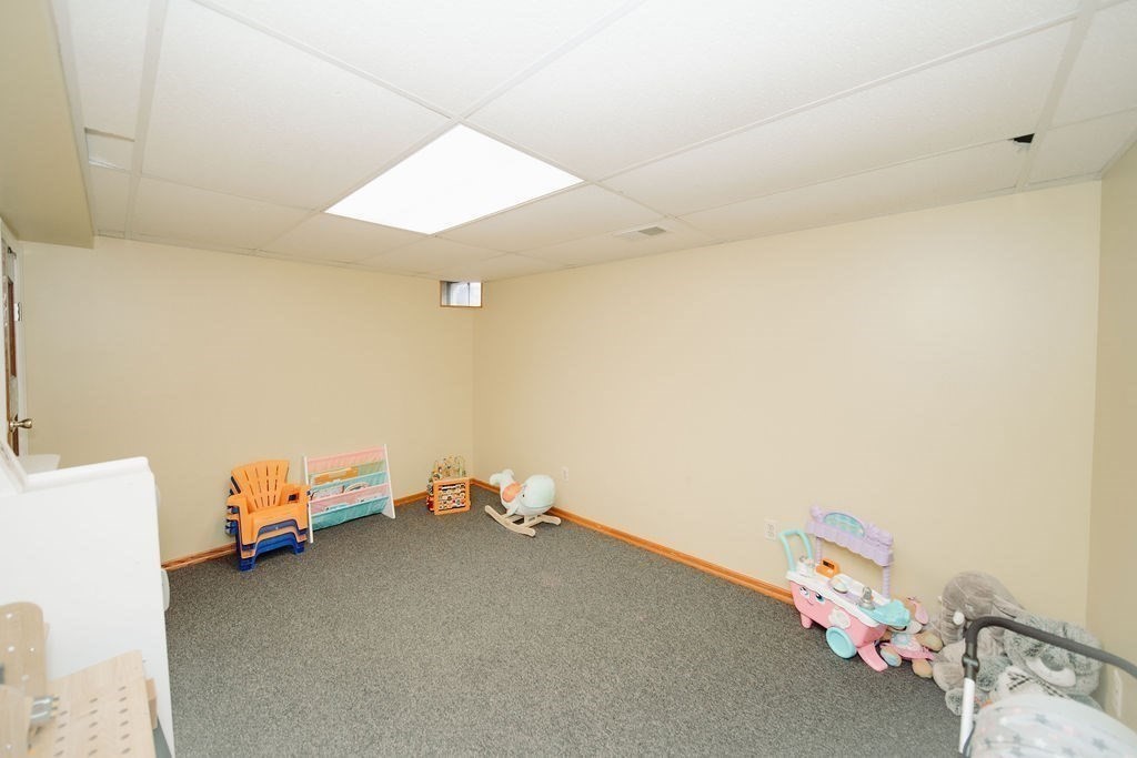 3 bed, 1 bath apartment for rent at 121 Otis St Unit B, Westfield — photo 12 of 15