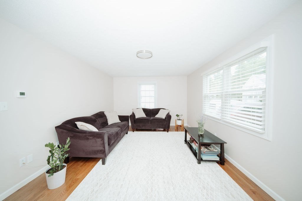 3 bed, 1 bath apartment for rent at 121 Otis St Unit B, Westfield — photo 4 of 15