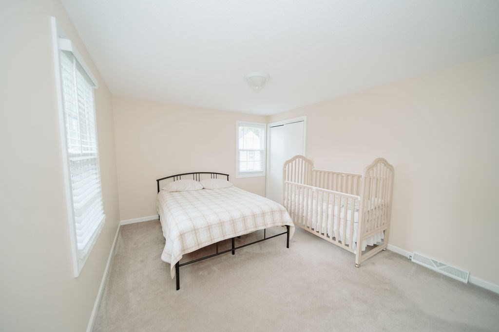 3 bed, 1 bath apartment for rent at 121 Otis St Unit B, Westfield — photo 6 of 15