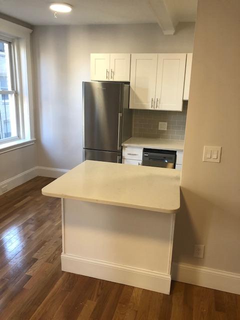 1 bed, 1 bath apartment for rent at 121 Park Dr Unit 24, Fenway — photo 5 of 10