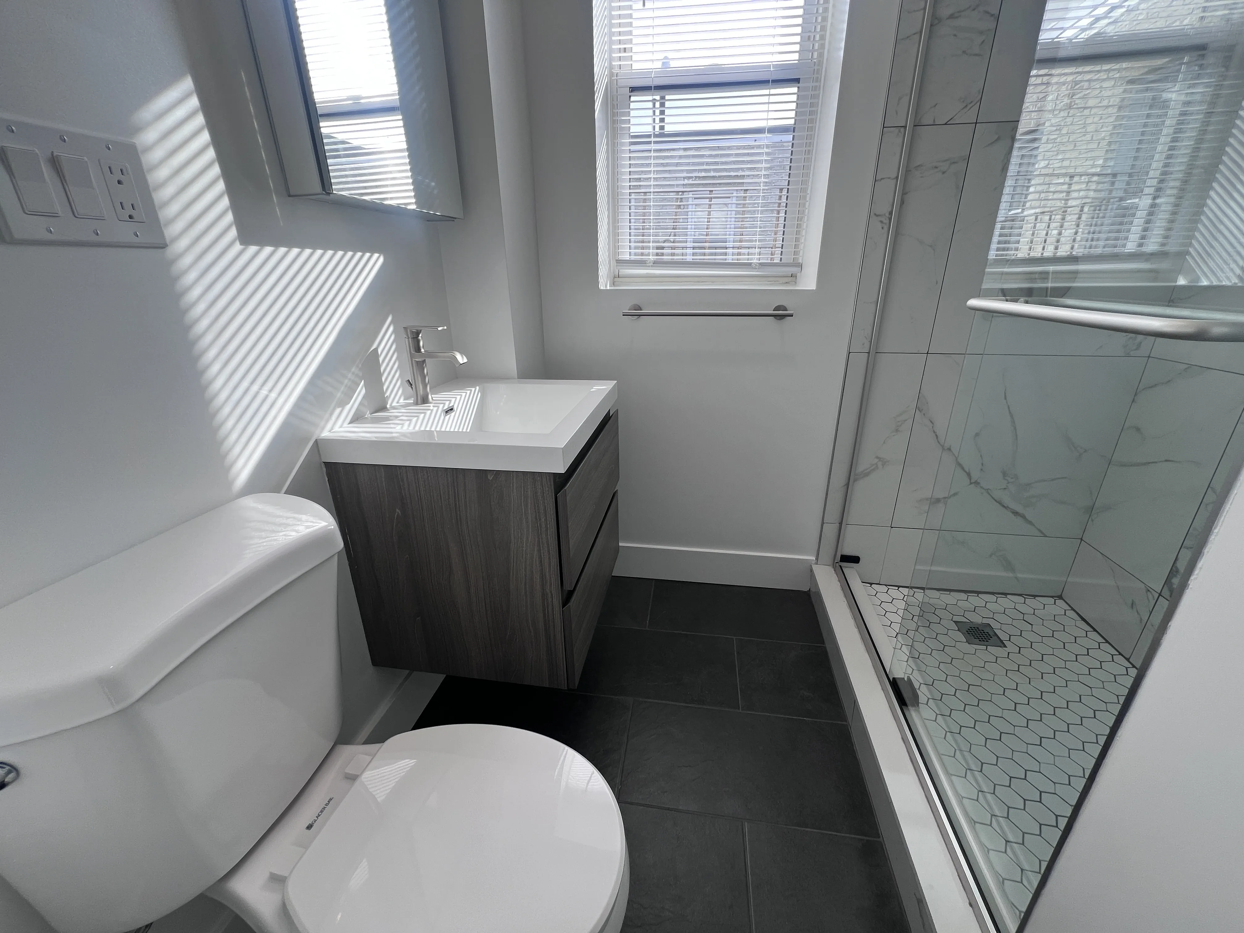 1 bed, 1 bath apartment for rent at 121 Park Dr Unit 33, Fenway — photo 4 of 15
