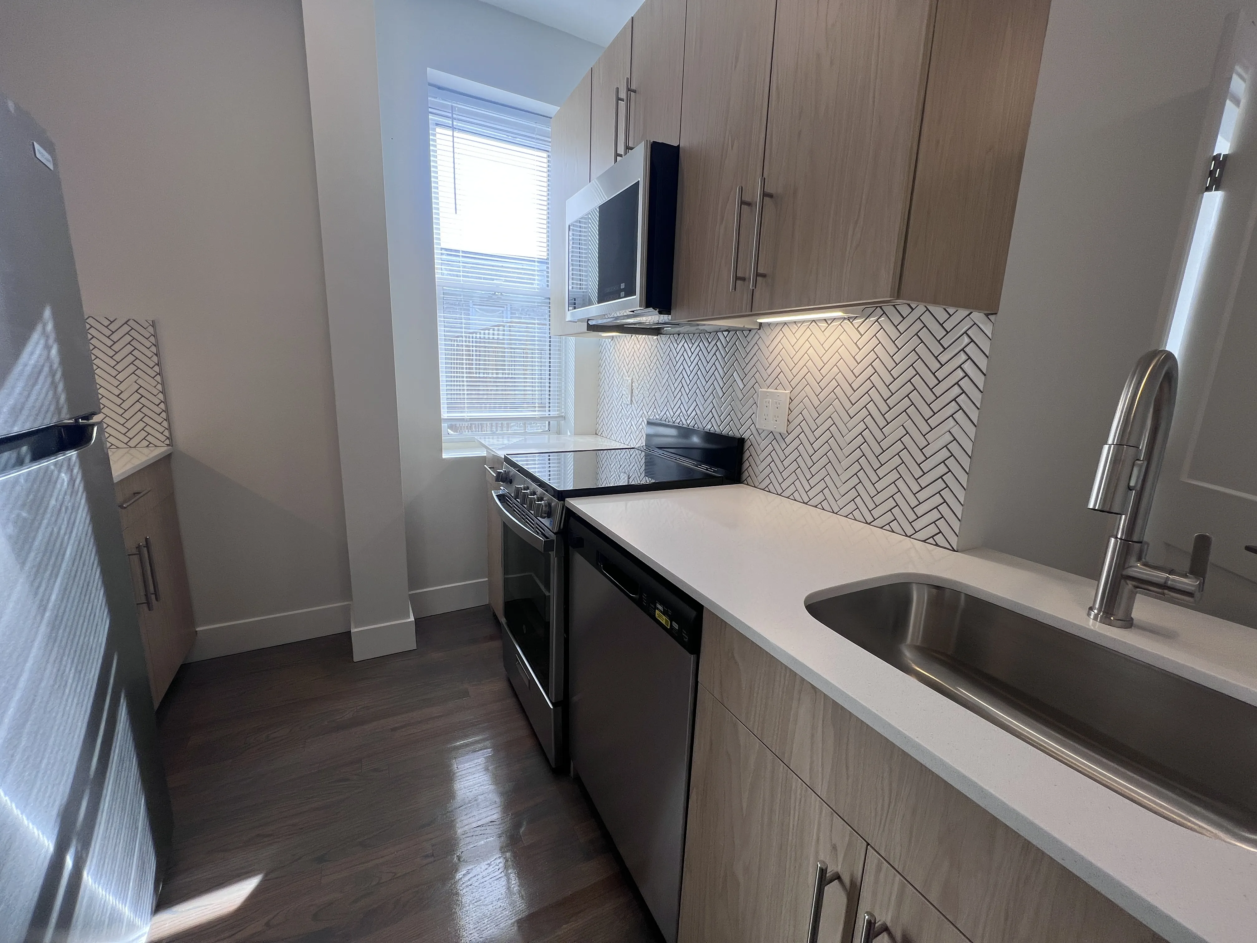 1 bed, 1 bath apartment for rent at 121 Park Dr Unit 33, Fenway — photo 1 of 15