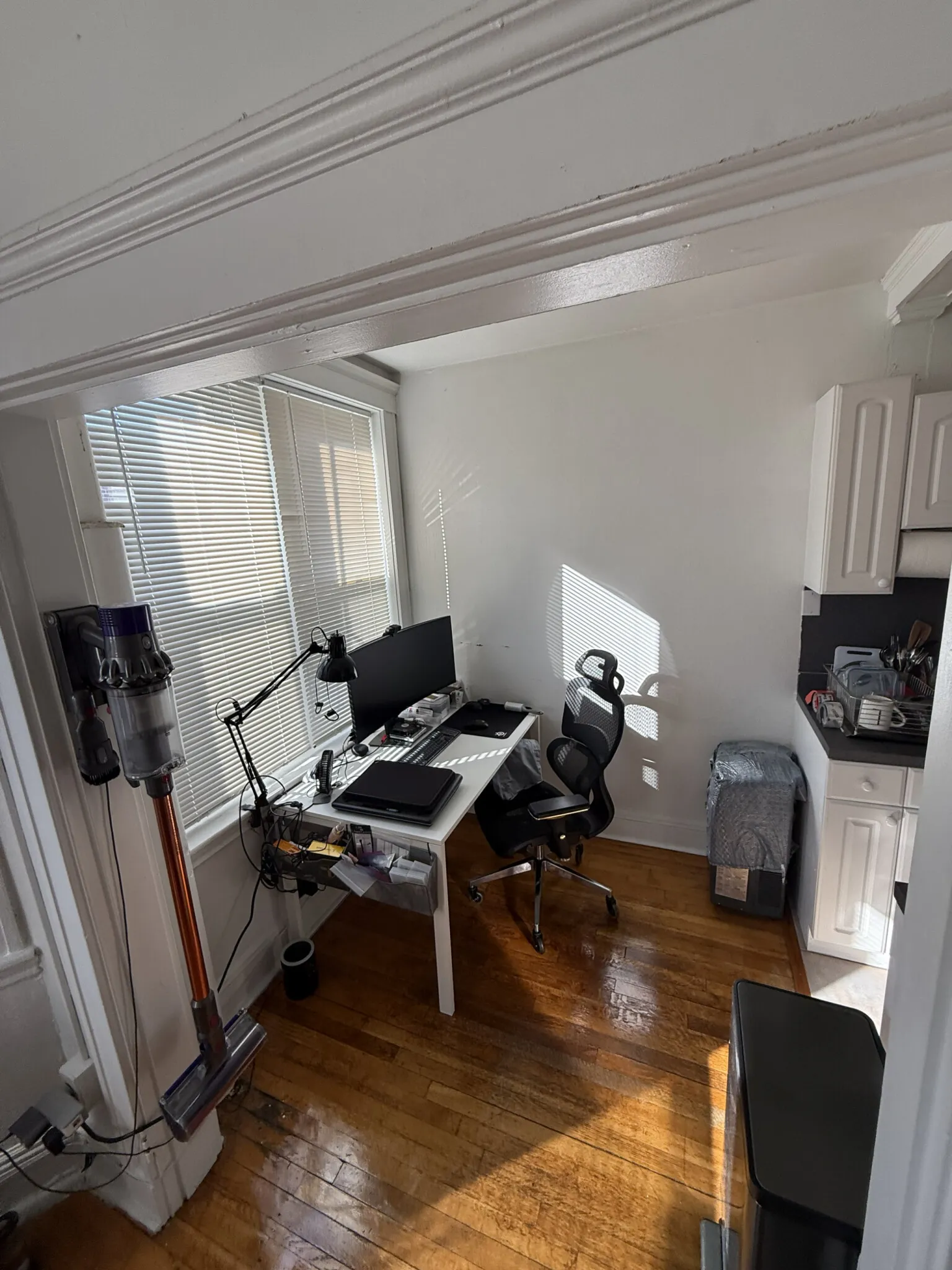 Studio bed, 1 bath apartment for rent at 121 Park Dr Unit 40, Fenway — photo 6 of 11