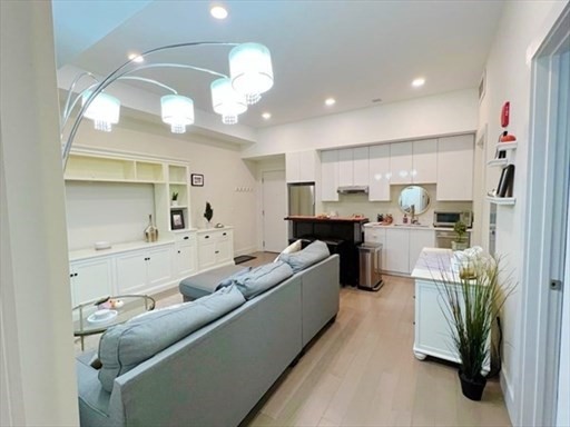 1 bed, 1 bath apartment for rent at 121 Portland St Unit 406, Bulfinch Crossing — photo 7 of 20
