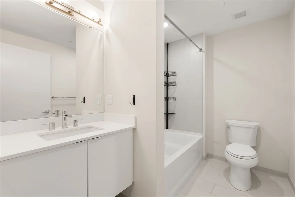 2 bed, 2 bath apartment for rent at 121 Portland St Unit 708, West End — photo 19 of 36