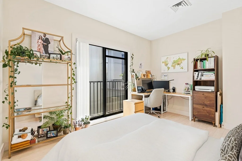 1 bed, 1 bath apartment for rent at 121 Portland St Unit PH3, North End — photo 10 of 23