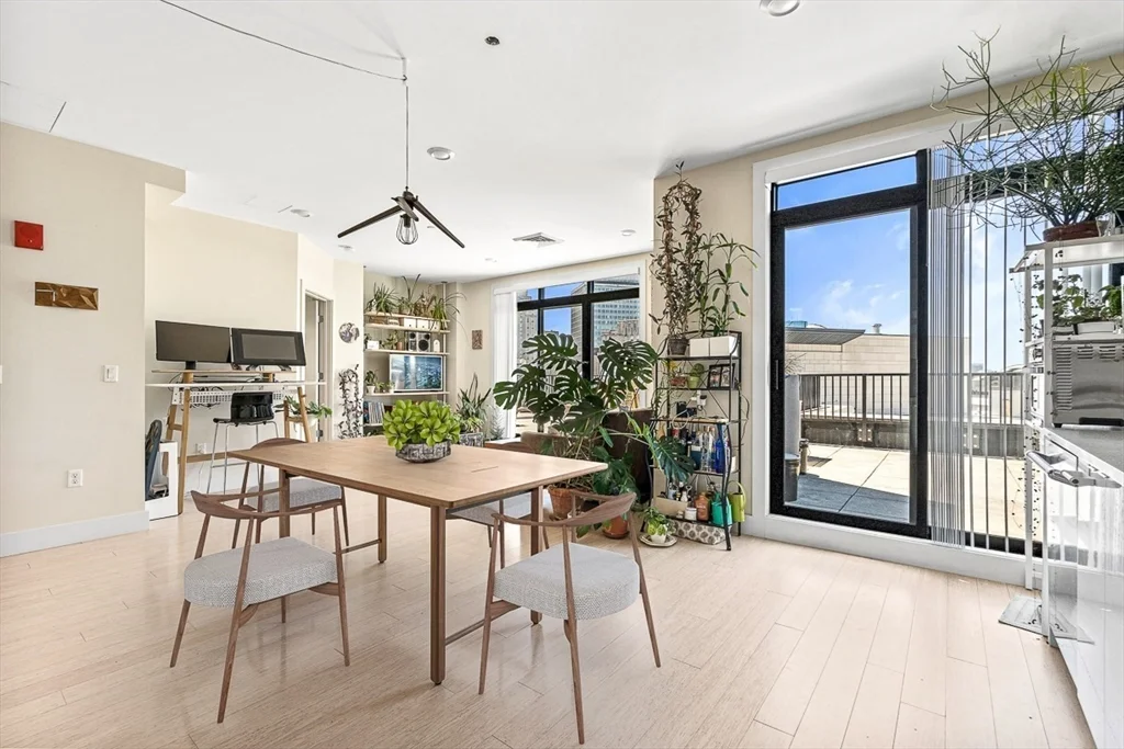 1 bed, 1 bath apartment for rent at 121 Portland St Unit PH3, North End — photo 6 of 23