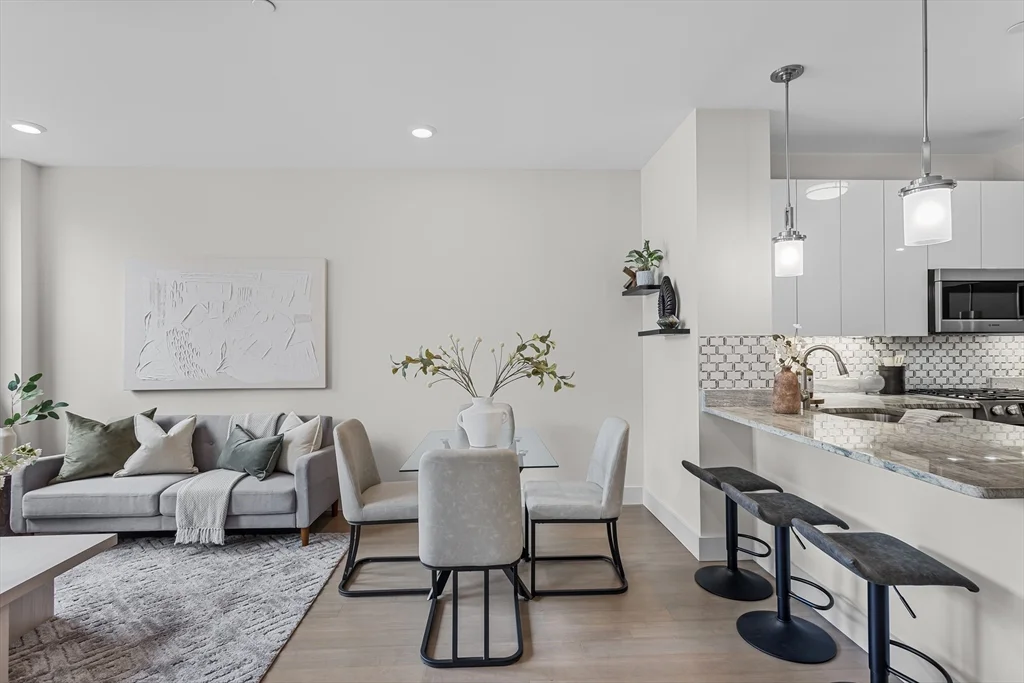 2 bed, 2 bath apartment for rent at 121 Portland Unit 601, West End — photo 6 of 18