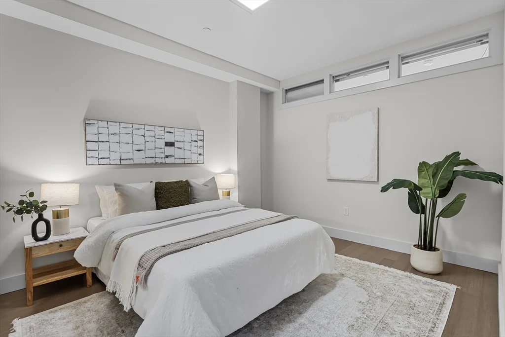 2 bed, 2 bath apartment for rent at 121 Portland Unit 601, West End — photo 11 of 18