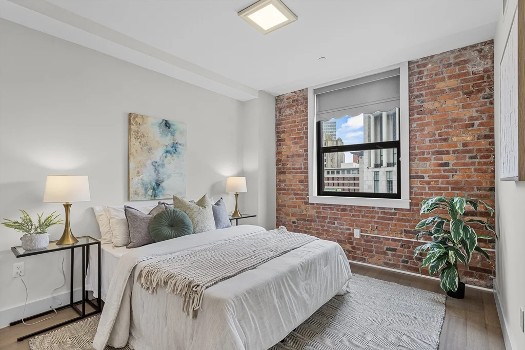 2 bed, 2 bath apartment for rent at 121 Portland Unit 601, West End — photo 9 of 18