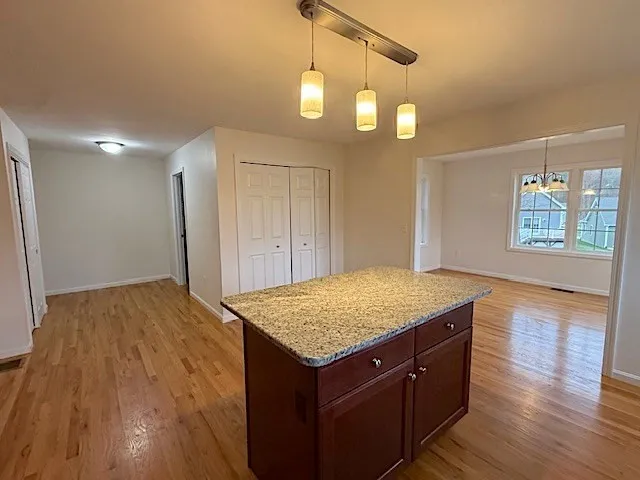 3 bed, 2 bath apartment for rent at 121 Robin Hill Rd Unit B, Groton — photo 6 of 18