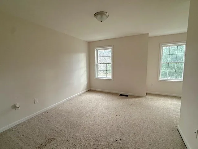 3 bed, 2 bath apartment for rent at 121 Robin Hill Rd Unit B, Groton — photo 14 of 18