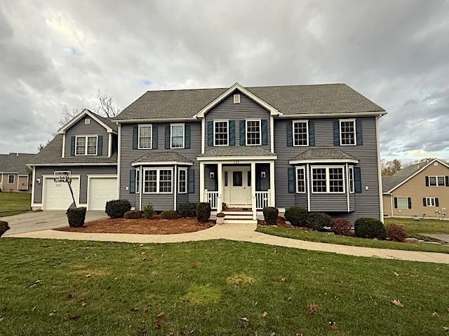 3 bed, 2 bath apartment for rent at 121 Robin Hill Rd Unit B, Groton — photo 1 of 18