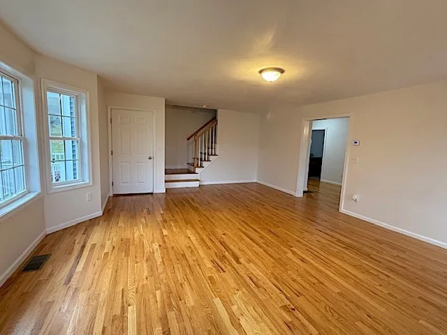3 bed, 2 bath apartment for rent at 121 Robin Hill Rd Unit B, Groton — photo 3 of 18