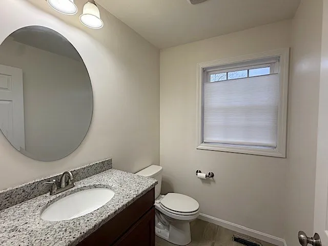 3 bed, 2 bath apartment for rent at 121 Robin Hill Rd Unit B, Groton — photo 9 of 18