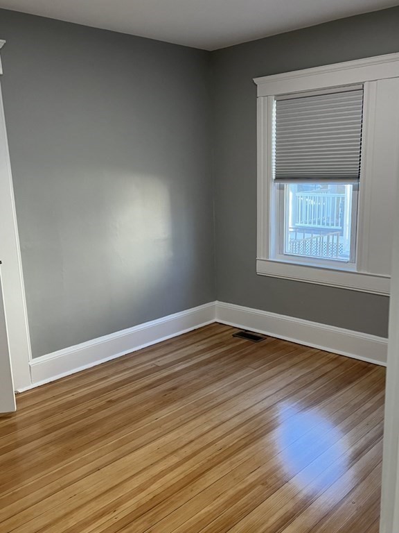 2 bed, 1 bath apartment for rent at 121 Safford Streeet Unit 2, North Quincy — photo 5 of 11
