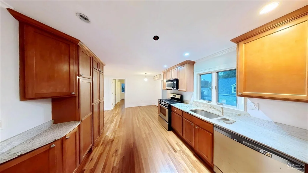 3 bed, 1 bath apartment for rent at 121 Sciarappa St Unit 3, East Cambridge — photo 7 of 11