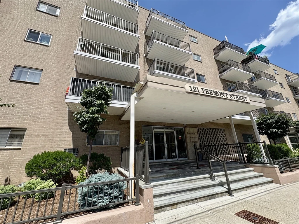 2 bed, 1 bath apartment for rent at 121 Tremont St Unit 215, Brighton — photo 21 of 22