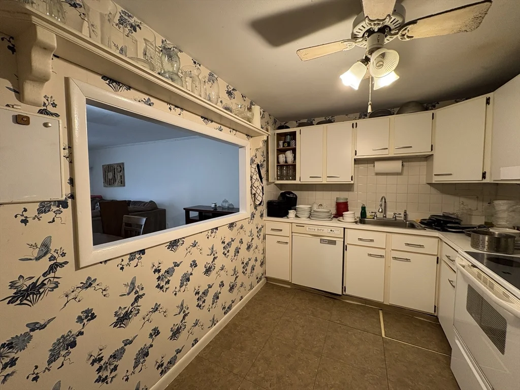 2 bed, 1 bath apartment for rent at 121 Tremont St Unit 215, Brighton — photo 7 of 22