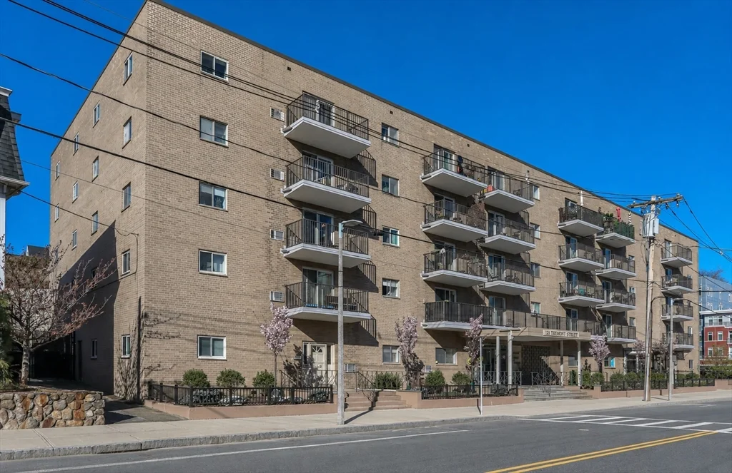 1 bed, 1 bath apartment for rent at 121 Tremont St Unit A6, Brighton — photo 9 of 9