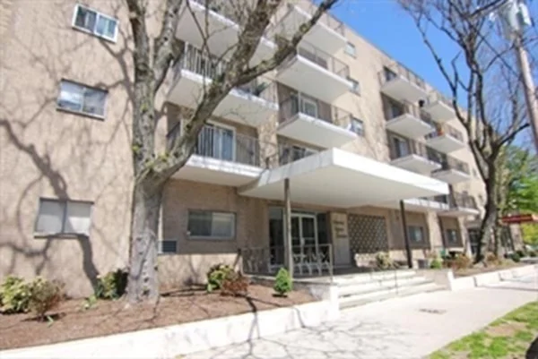 1 bed, 1 bath apartment for rent at 121 Tremont St Unit B5, Brighton — photo 1 of 11