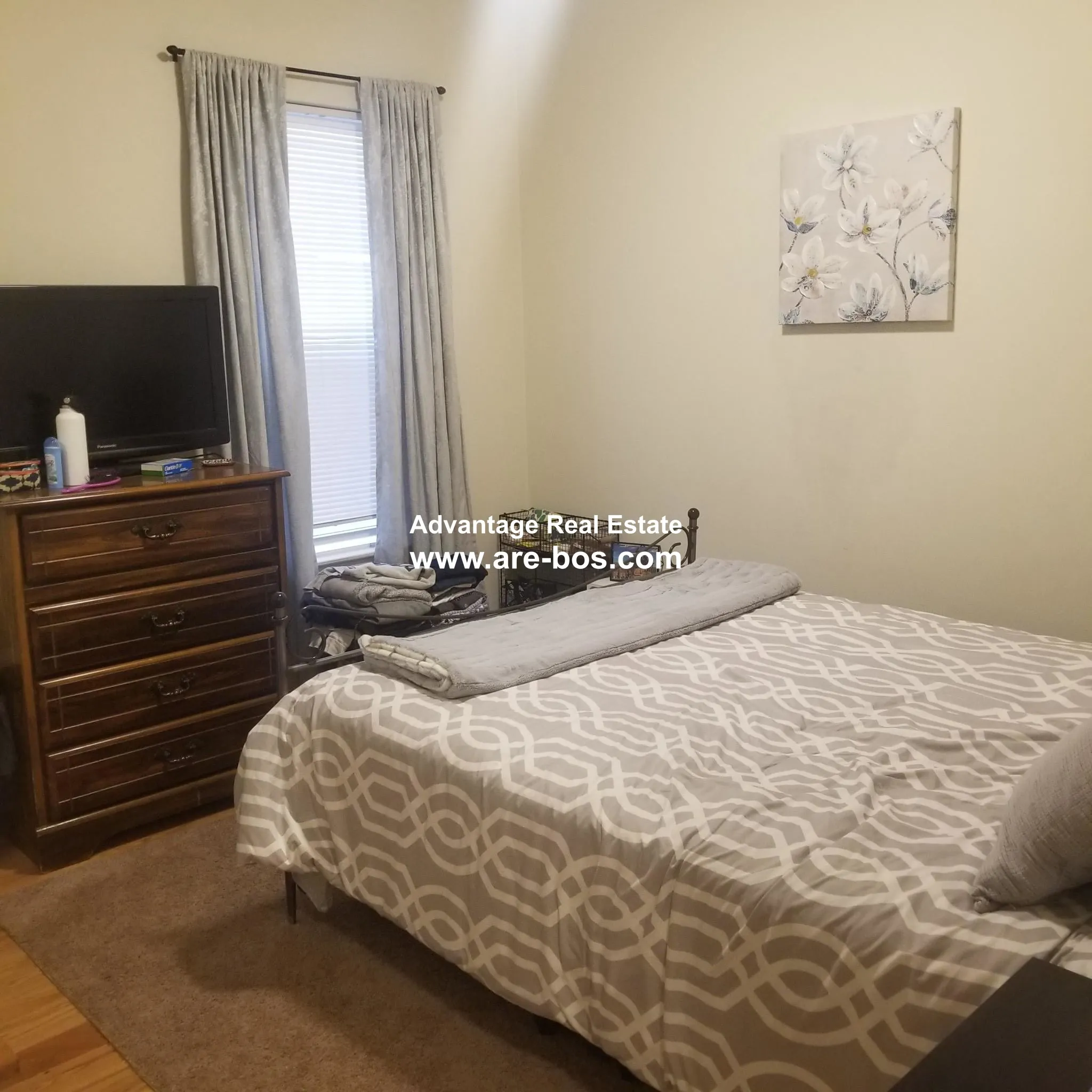 3 bed, 1.5 bath apartment for rent at 121 Webster Ave Unit 1, Wellington-Harrington — photo 5 of 17