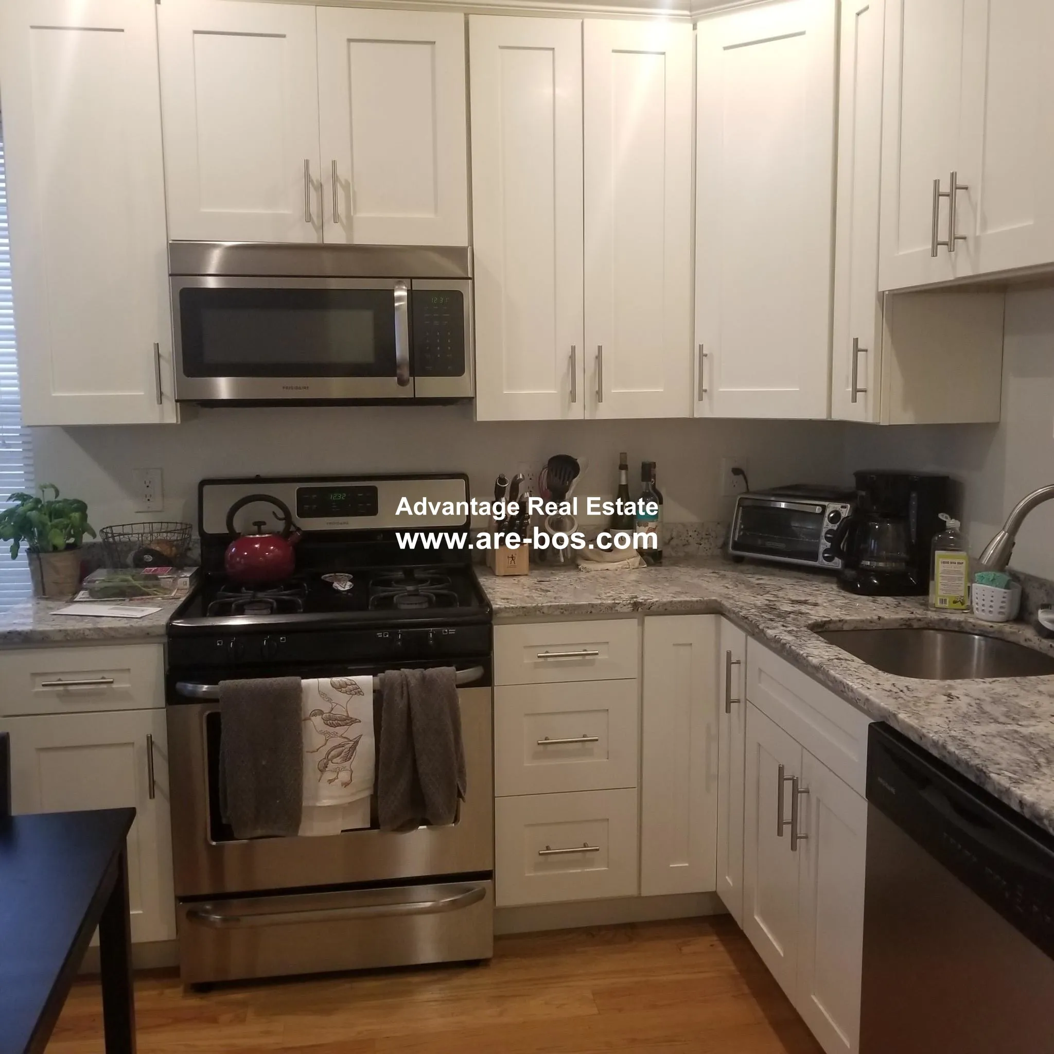 3 bed, 1.5 bath apartment for rent at 121 Webster Ave Unit 1, Wellington-Harrington — photo 2 of 17