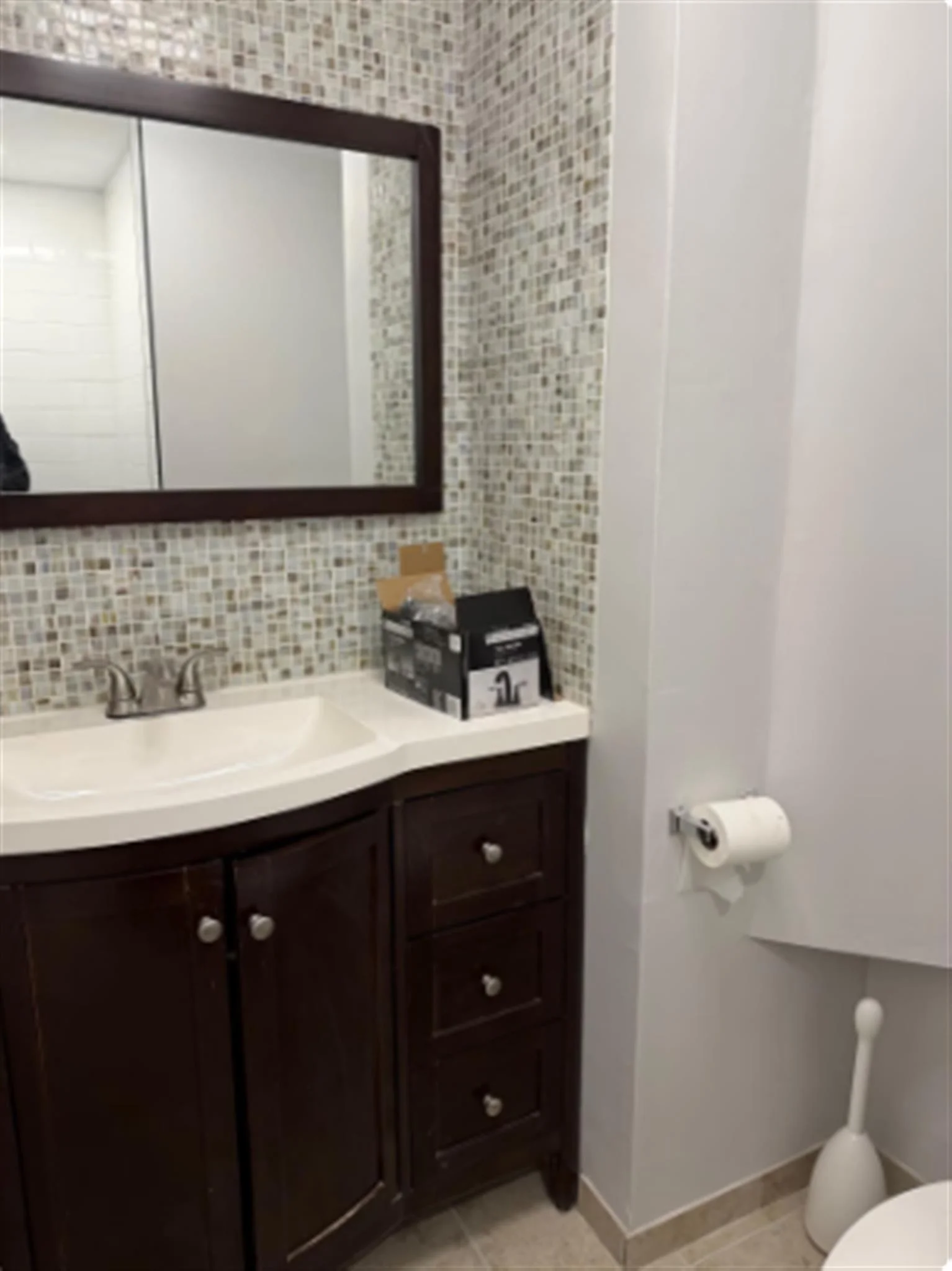 Studio bed, 1 bath apartment for rent at 121 Winthrop St Unit 1, Medford — photo 4 of 8