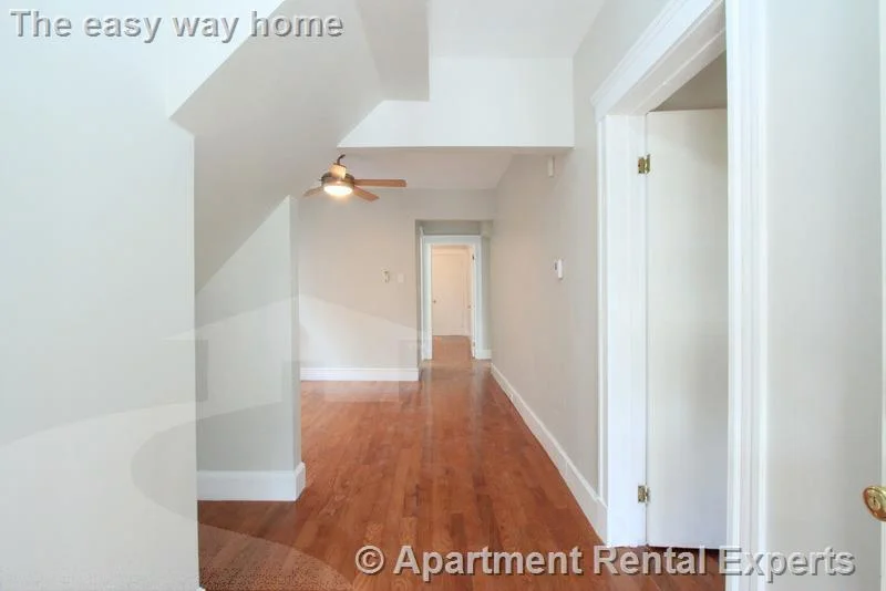 3 bed, 1 bath apartment for rent at 121 Yale St, Ball Square — photo 4 of 17