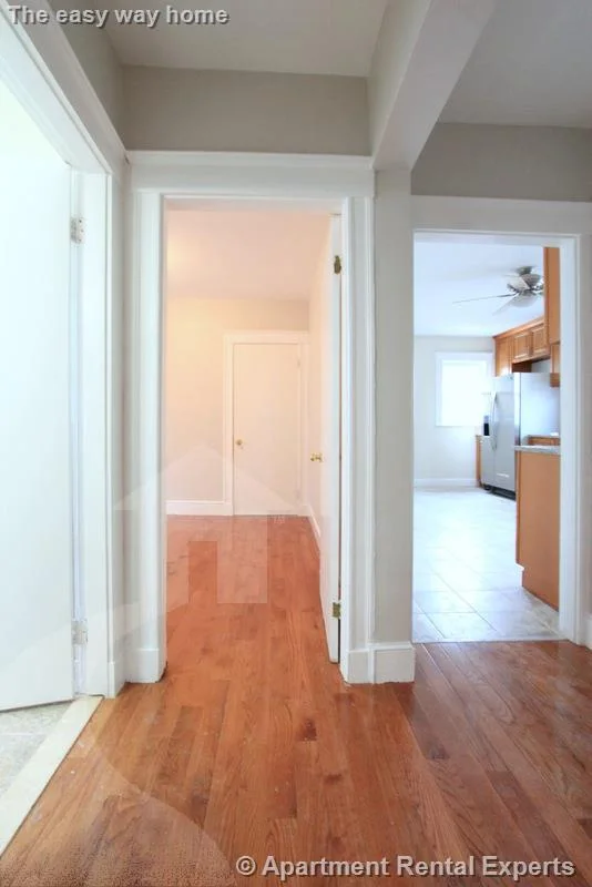 3 bed, 1 bath apartment for rent at 121 Yale St, Ball Square — photo 12 of 17