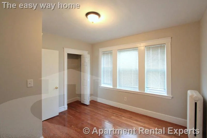 3 bed, 1 bath apartment for rent at 121 Yale St, Ball Square — photo 11 of 17
