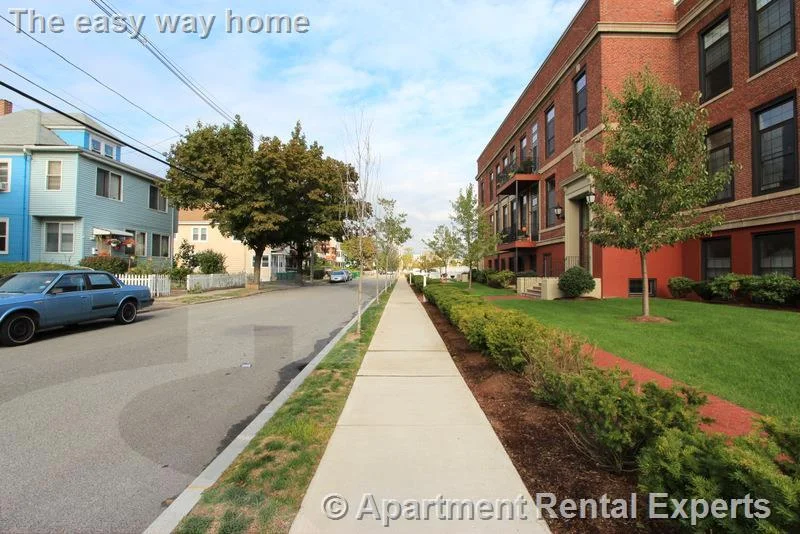 3 bed, 1 bath apartment for rent at 121 Yale St, Ball Square — photo 17 of 17