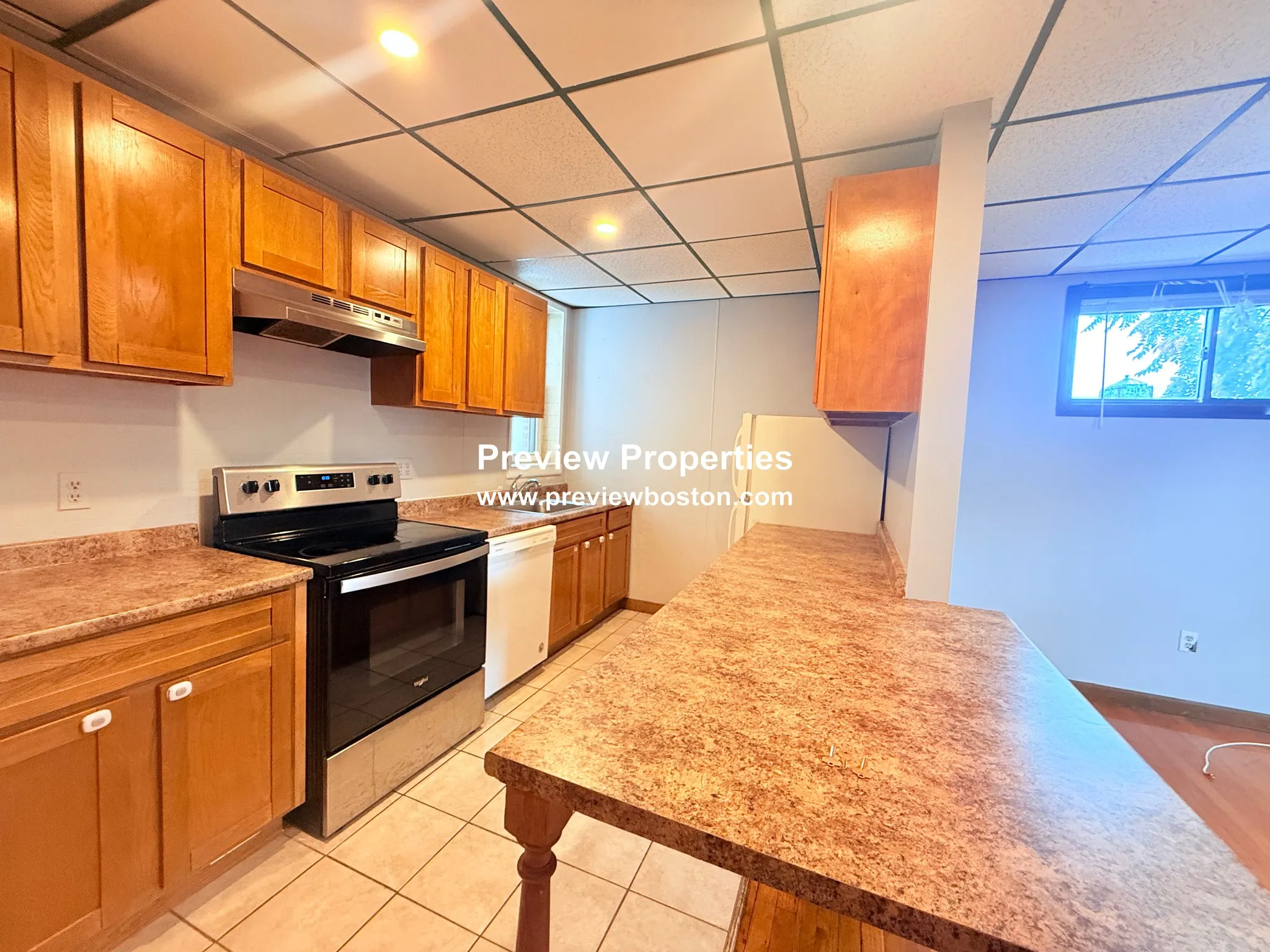 2.5 bed, 1 bath apartment for rent at 1211 Commonwealth Ave Unit 2, Brighton — photo 2 of 14