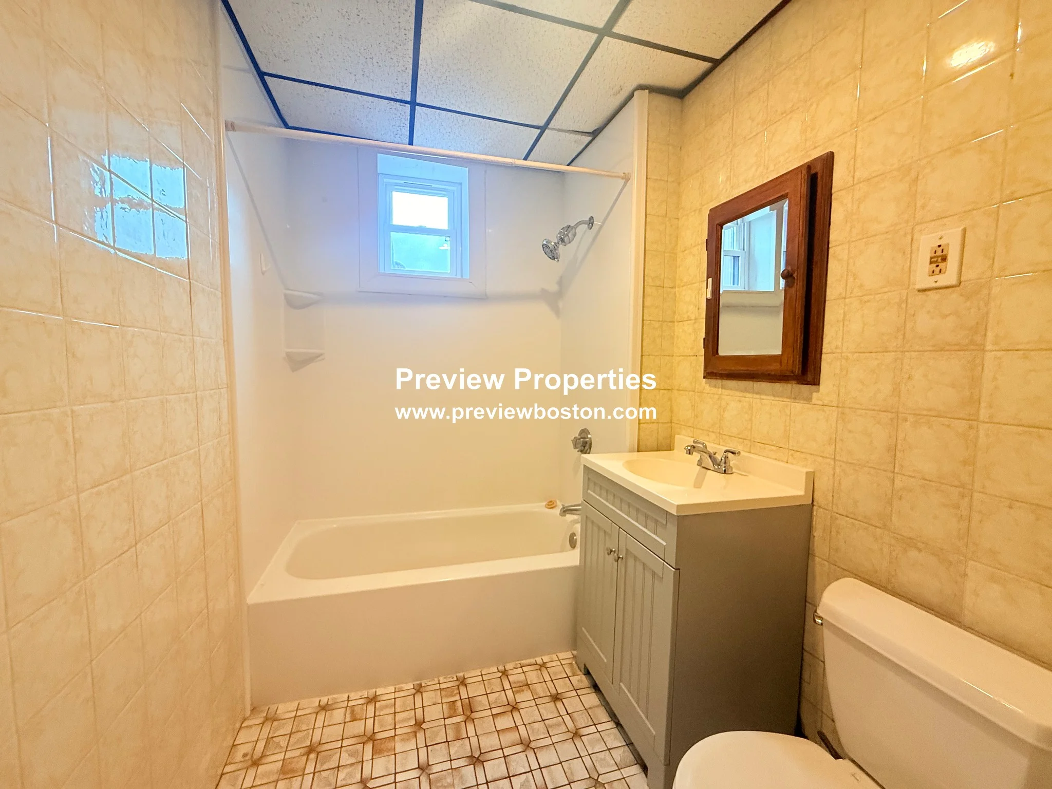 2.5 bed, 1 bath apartment for rent at 1211 Commonwealth Ave Unit 2, Brighton — photo 12 of 14