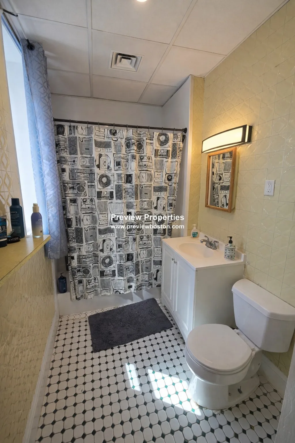 3 bed, 1 bath apartment for rent at 1211 Commonwealth Ave Unit 4F, Brighton — photo 6 of 6