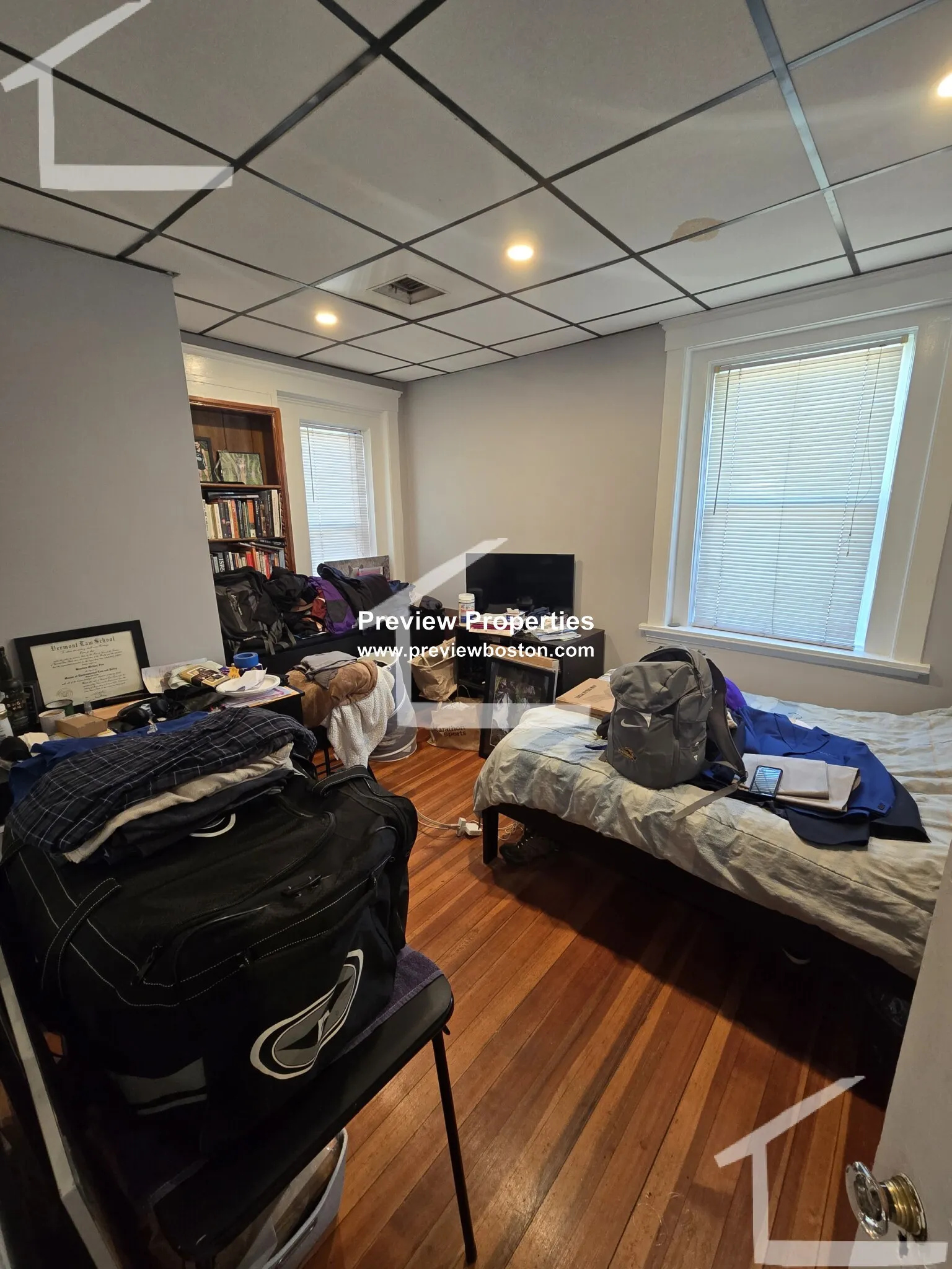 3 bed, 1 bath apartment for rent at 1211 Commonwealth Ave Unit 4F, Brighton — photo 4 of 6