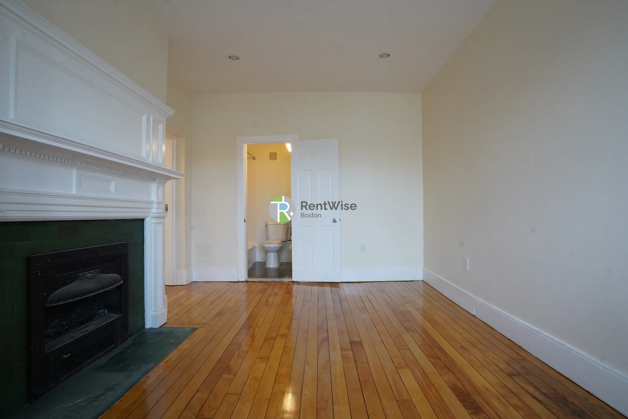 2 bed, 2 bath apartment for rent at 1212 Commonwealth Ave Unit 1, Brighton — photo 6 of 18