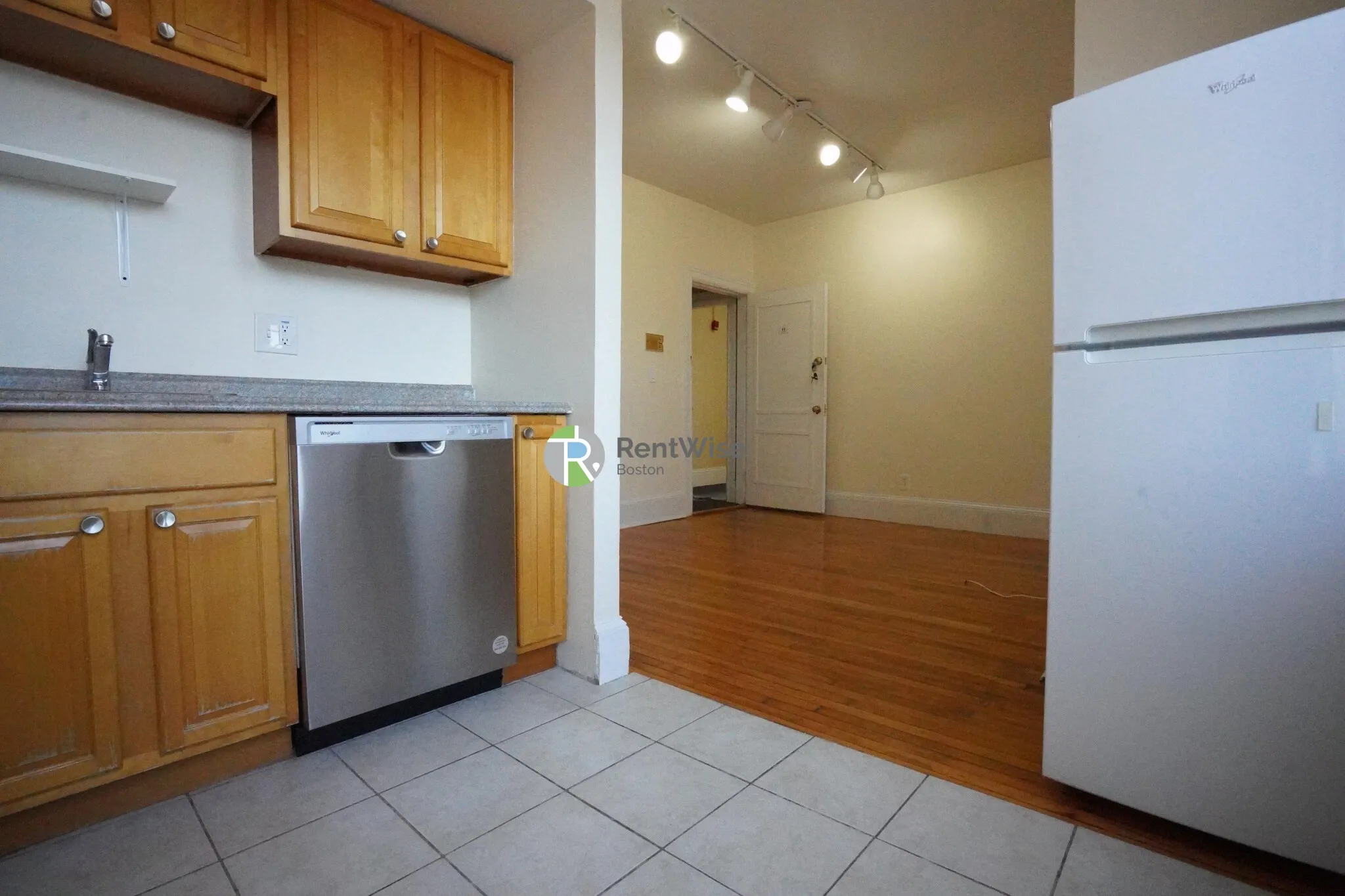 1 bed, 1 bath apartment for rent at 1212 Commonwealth Ave Unit 11, Brighton — photo 6 of 14
