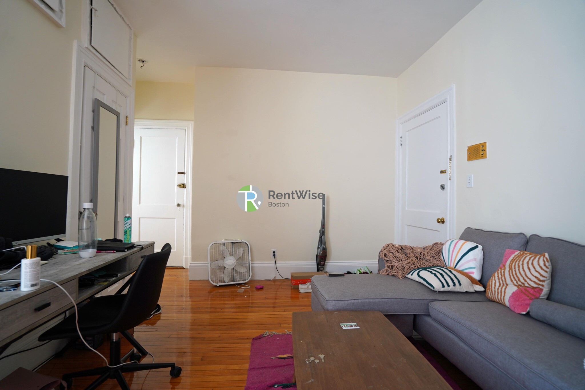 1 bed, 1 bath apartment for rent at 1212 Commonwealth Ave Unit 12, Brighton — photo 3 of 15