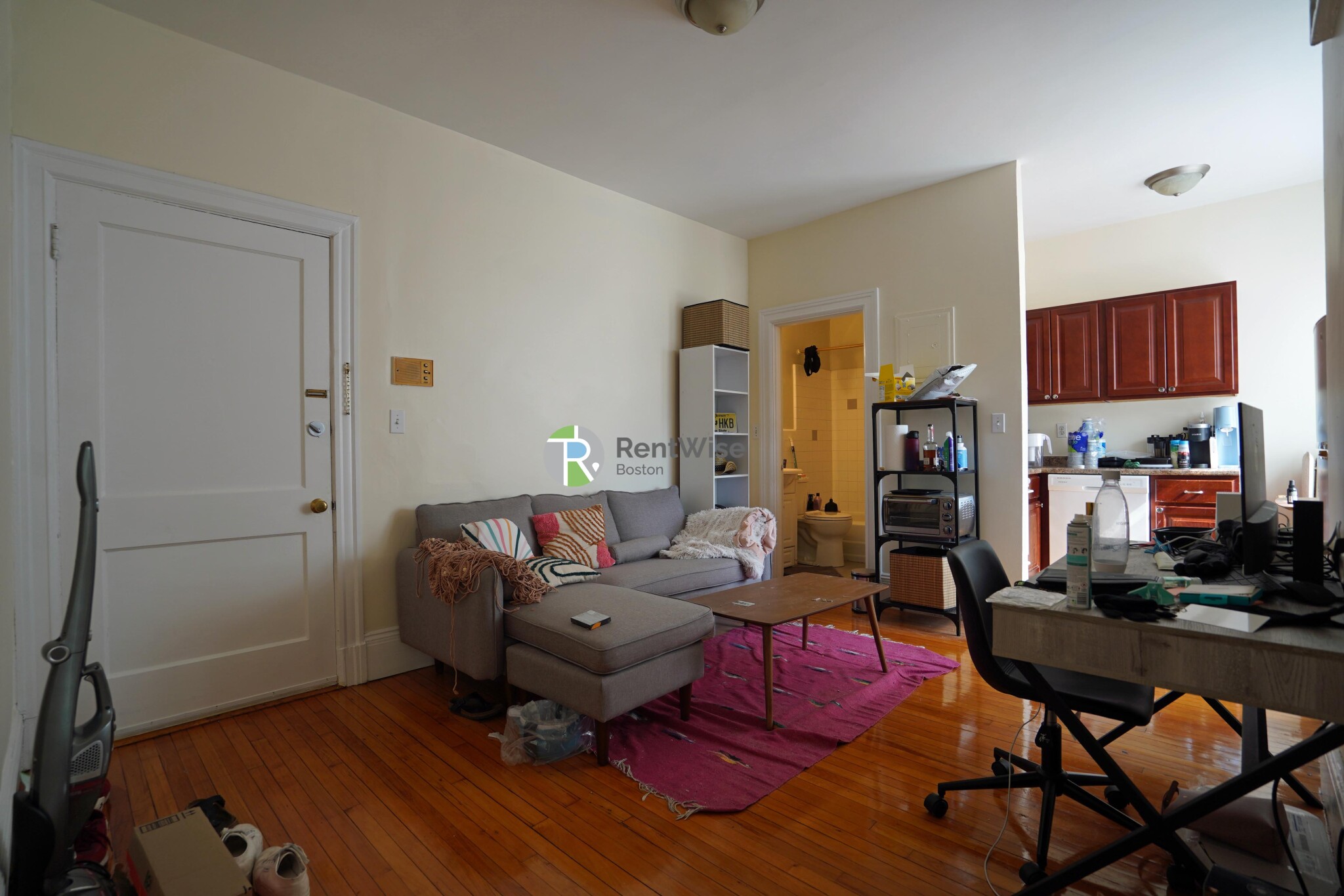 1 bed, 1 bath apartment for rent at 1212 Commonwealth Ave Unit 12, Brighton — photo 5 of 15
