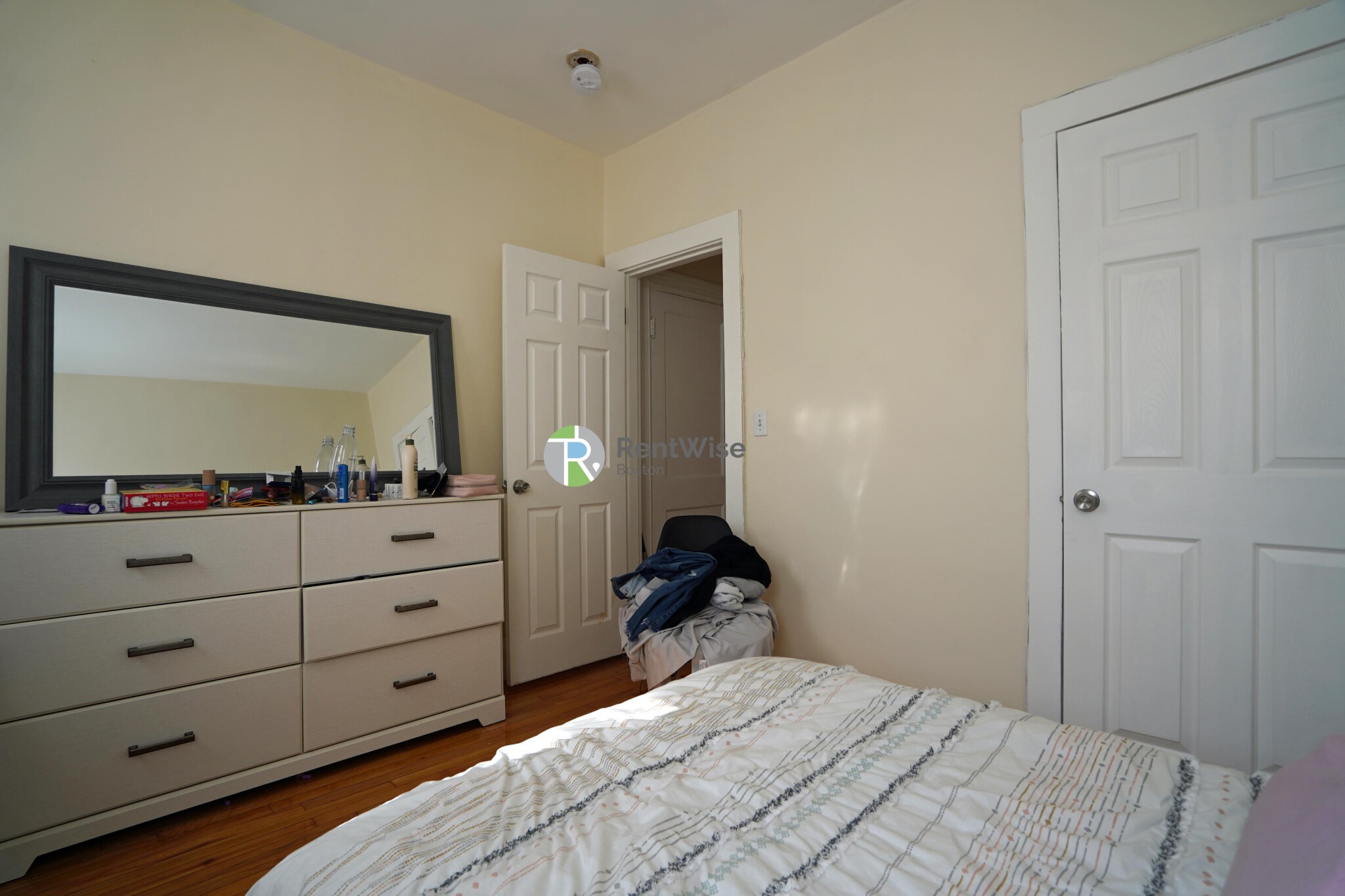 1 bed, 1 bath apartment for rent at 1212 Commonwealth Ave Unit 12, Brighton — photo 10 of 15