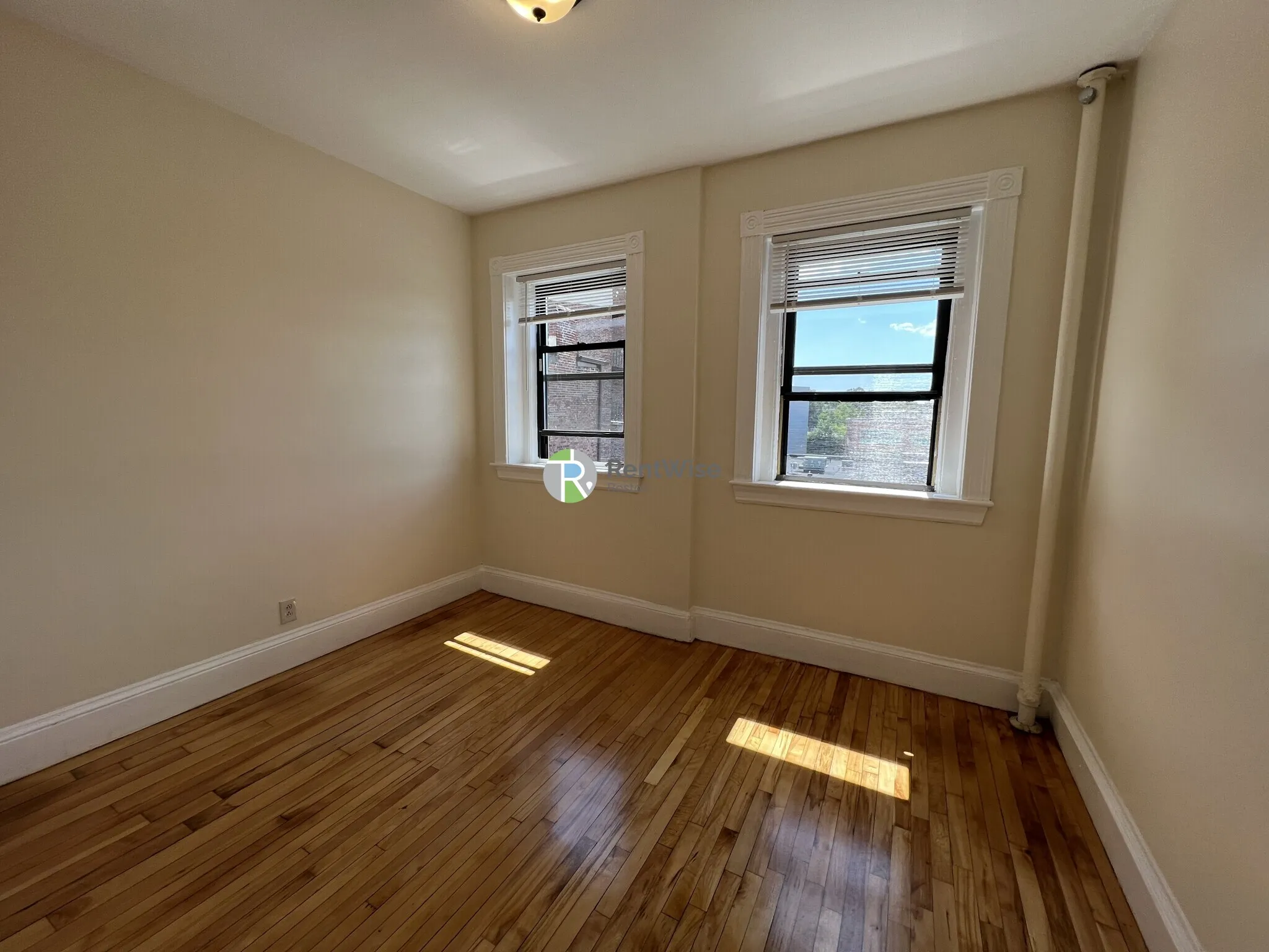 1 bed, 1 bath apartment for rent at 1212 Commonwealth Ave Unit 16, Brighton — photo 10 of 23