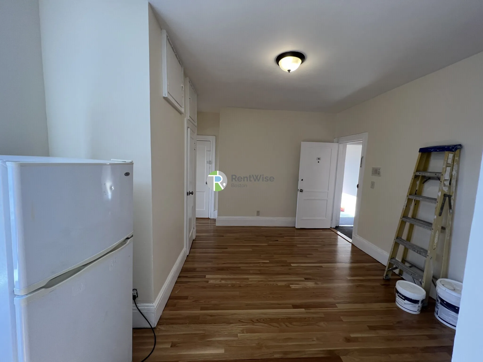 1 bed, 1 bath apartment for rent at 1212 Commonwealth Ave Unit 16, Brighton — photo 4 of 23