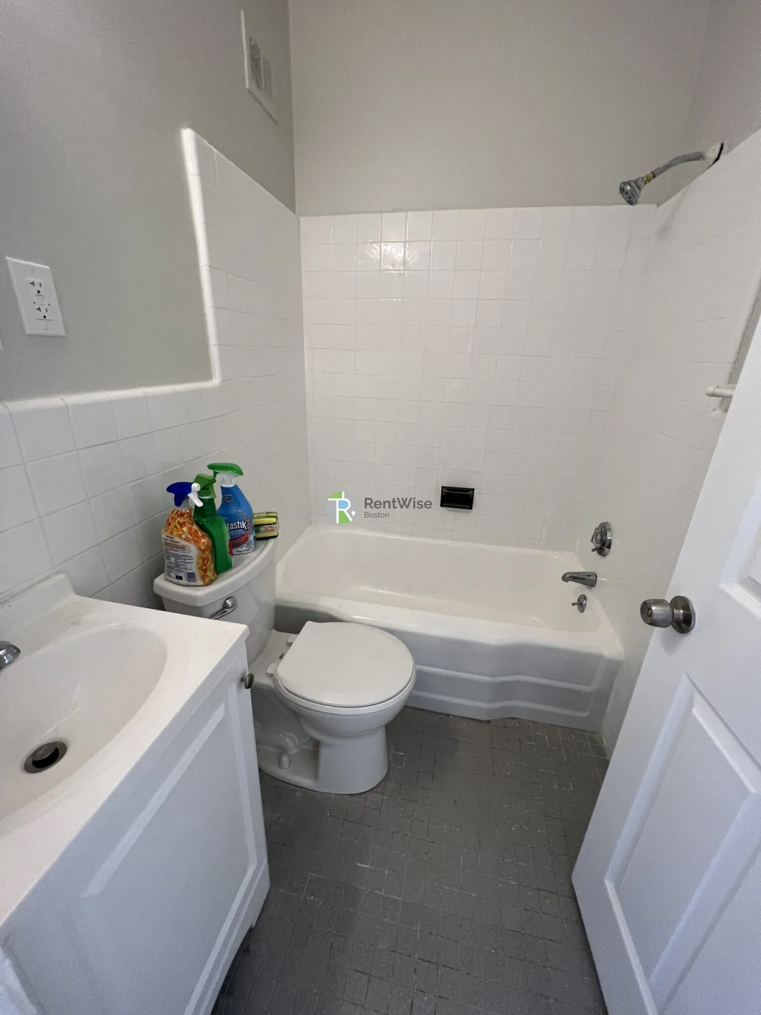 1 bed, 1 bath apartment for rent at 1212 Commonwealth Ave Unit 16, Brighton — photo 11 of 23