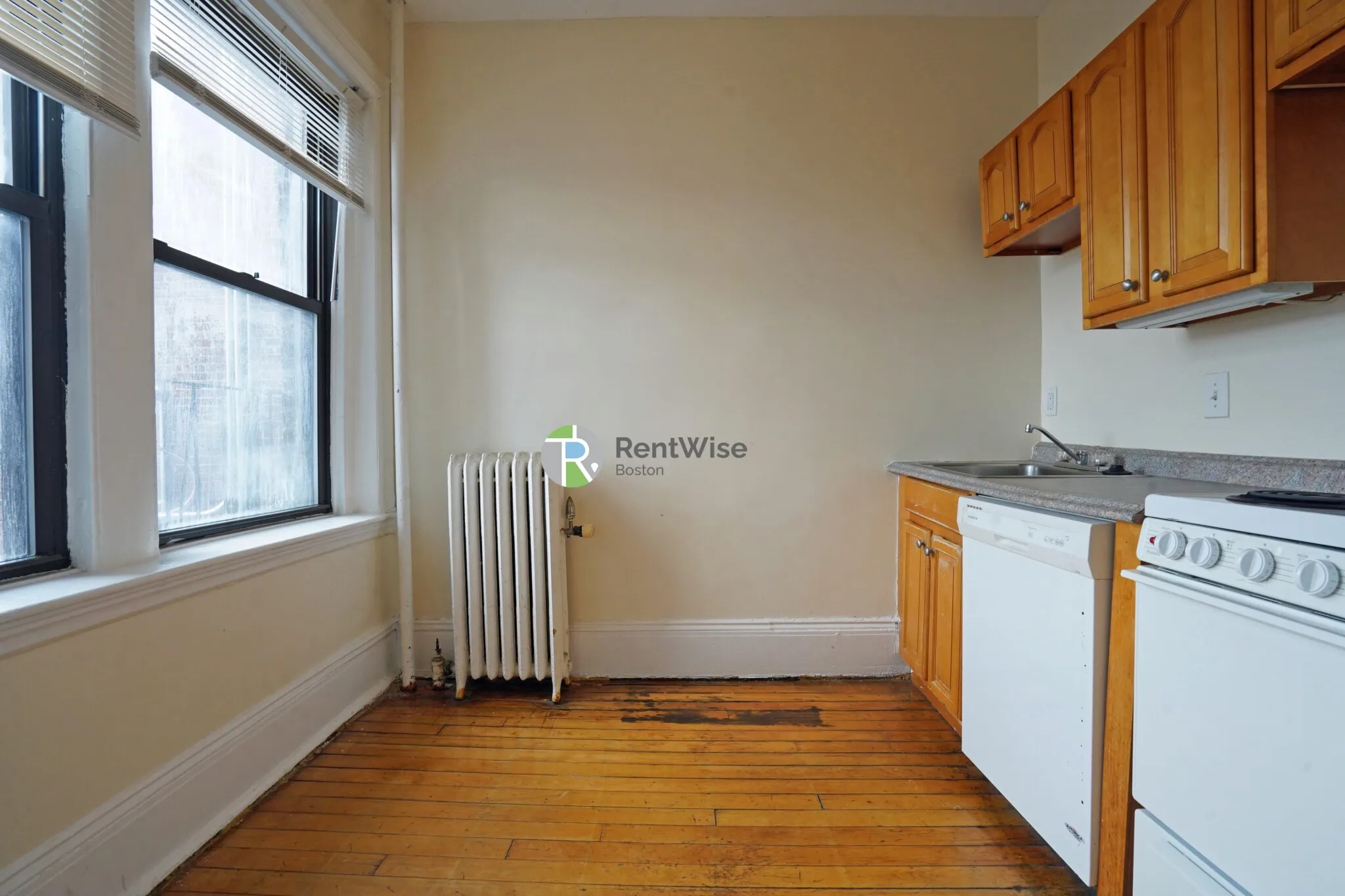 1 bed, 1 bath apartment for rent at 1212 Commonwealth Ave Unit 6, Brighton — photo 5 of 27