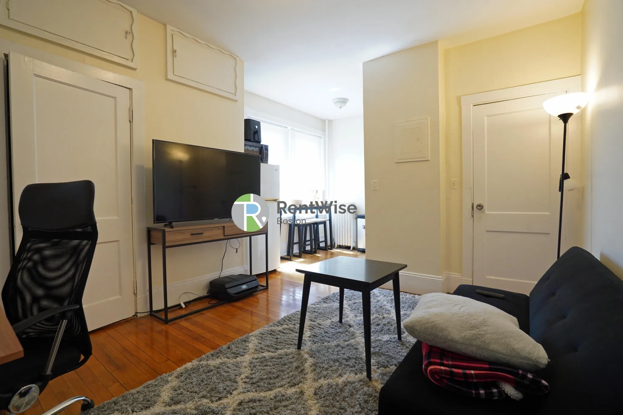 1 bed, 1 bath apartment for rent at 1212 Commonwealth Ave Unit 6, Brighton — photo 15 of 27