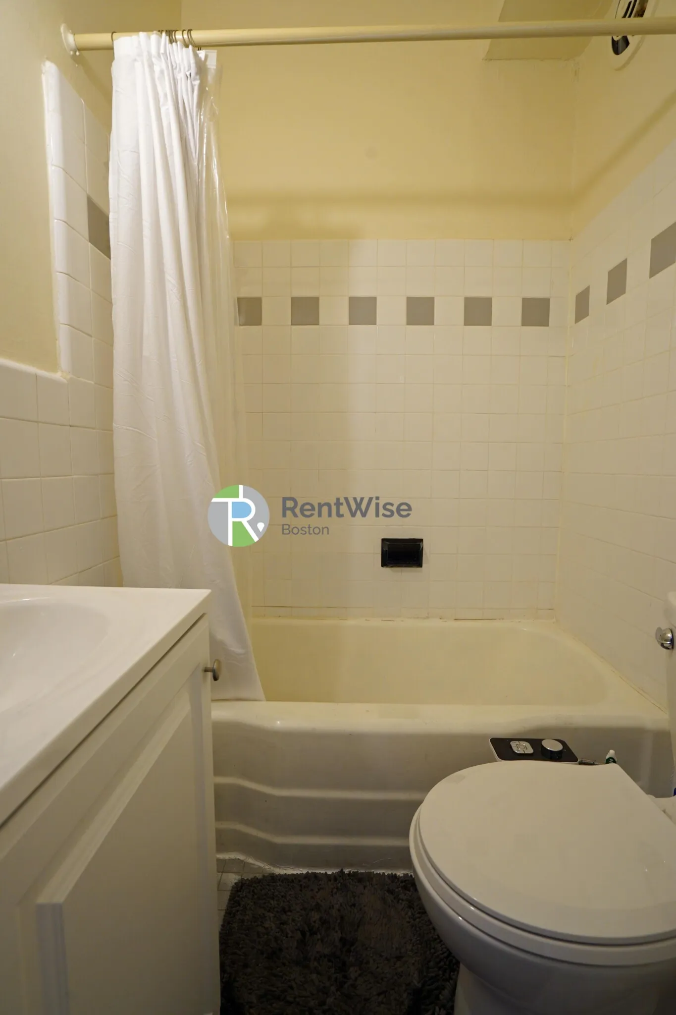 1 bed, 1 bath apartment for rent at 1212 Commonwealth Ave Unit 6, Brighton — photo 22 of 27