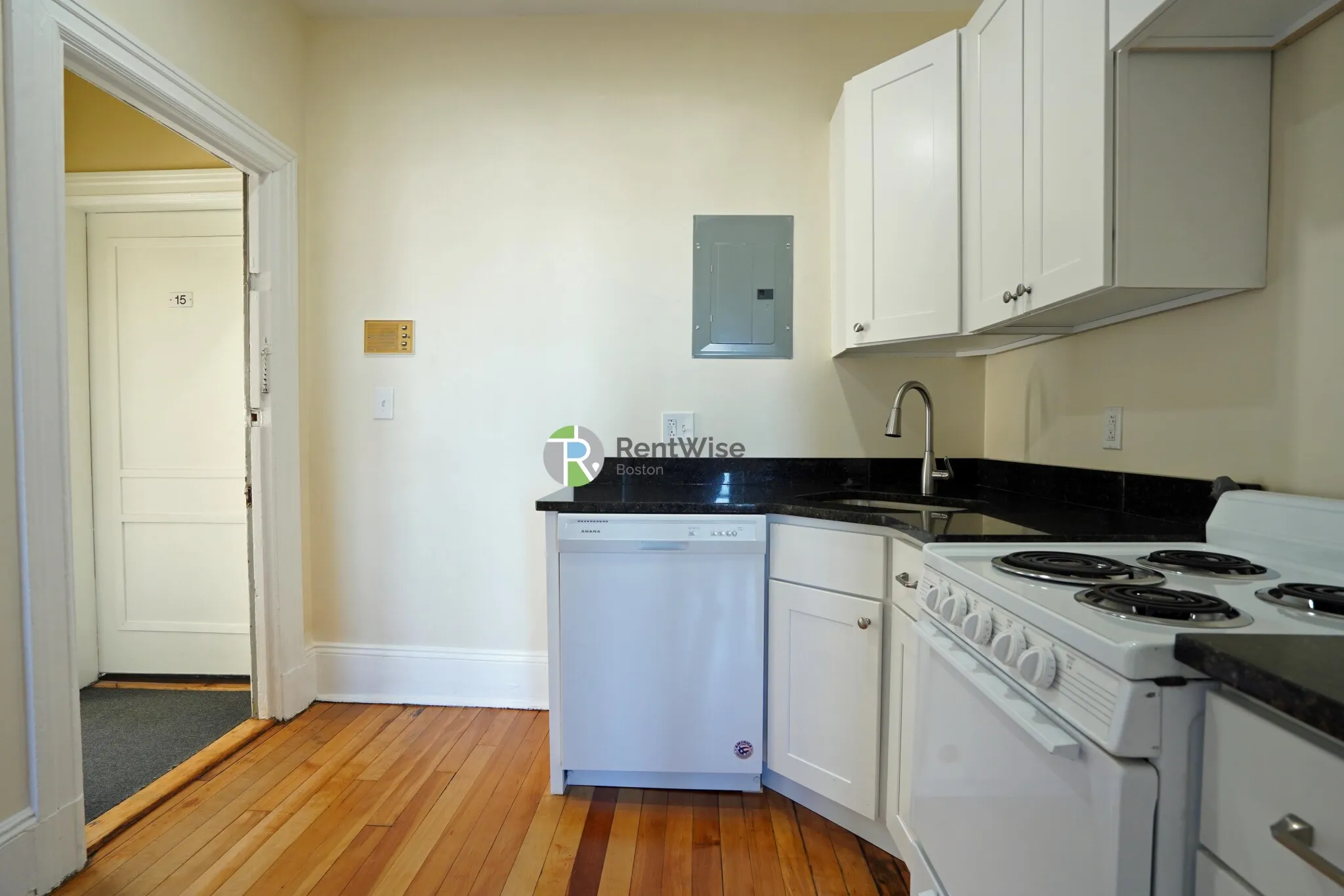 1 bed, 1 bath apartment for rent at 1212 Commonwealth Ave Unit 9, Brighton — photo 6 of 18
